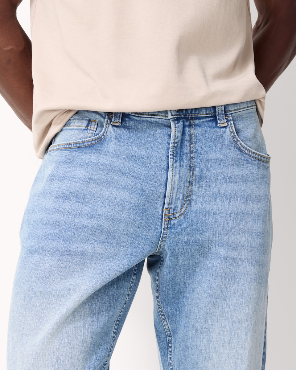 image 1 of F&F Relaxed Leg FREEFIT® Jeans in Blue