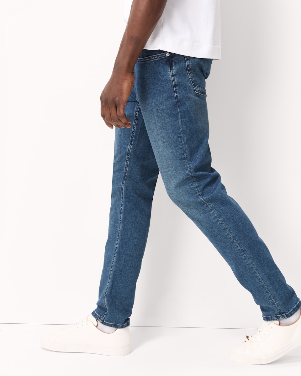 image 1 of F&F Cotton Rich FREEFIT® Slim Fit Jeans in Navy