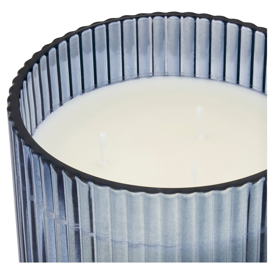 image 1 of F&F Home Midnight Lily & Lavender Winter Candle 650G