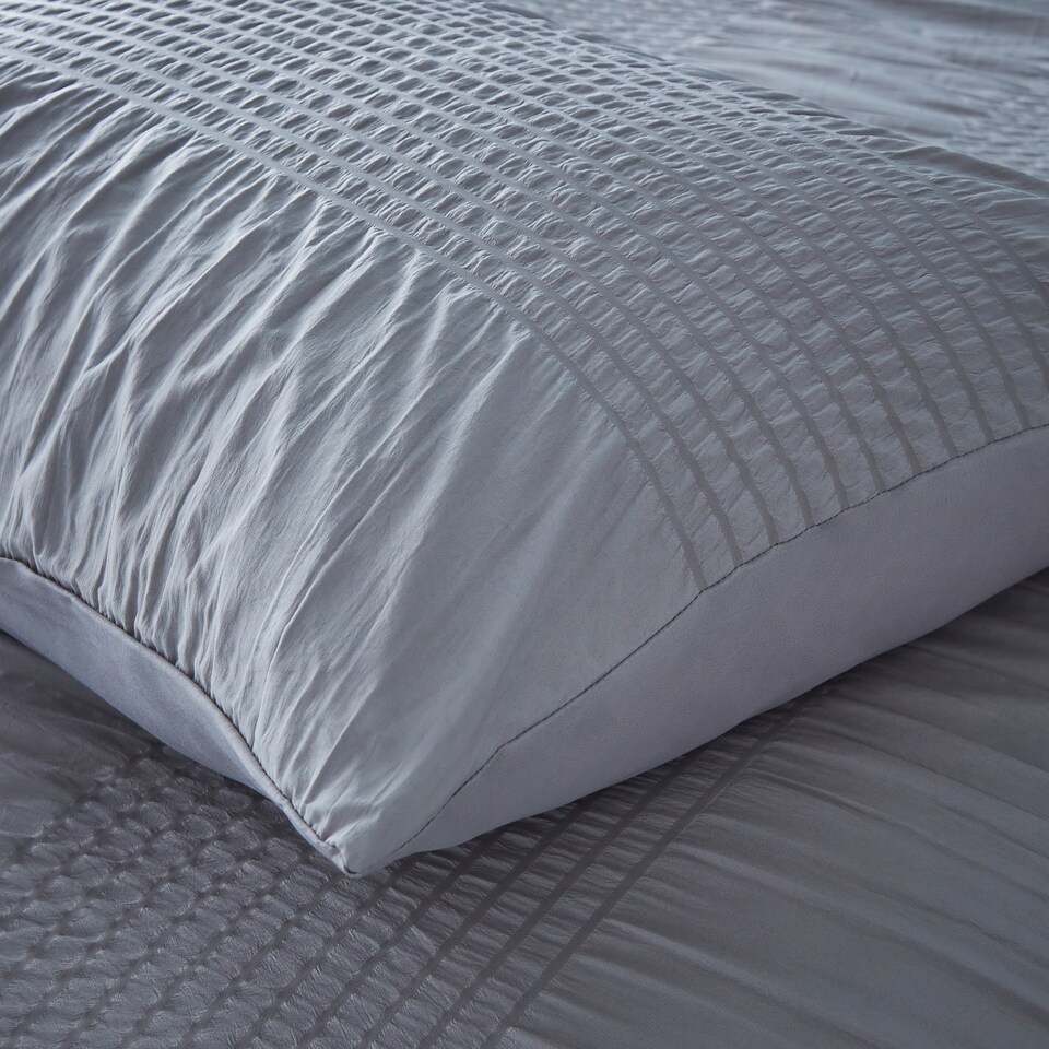 image 1 of Silentnight Silver Seersucker Duvet Set King