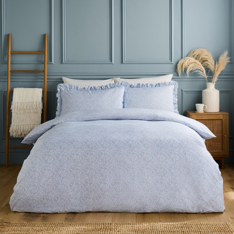 image 1 of Silentnight Refresh Blue Ditsy Duvet Set King