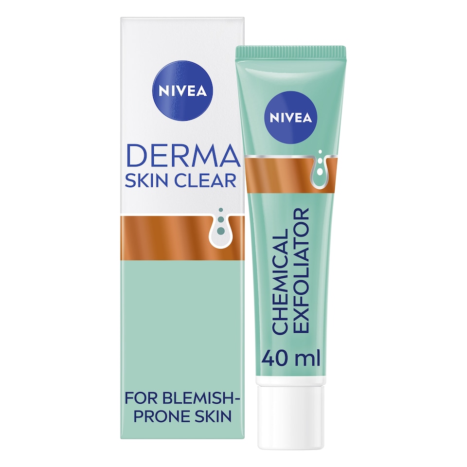 NIVEA Derma Skin Clear Night Exfoliator 40ml