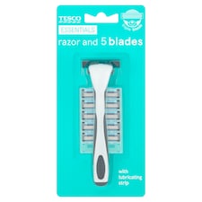 Tesco Essentials Triple Blade Razor With 5 Blades