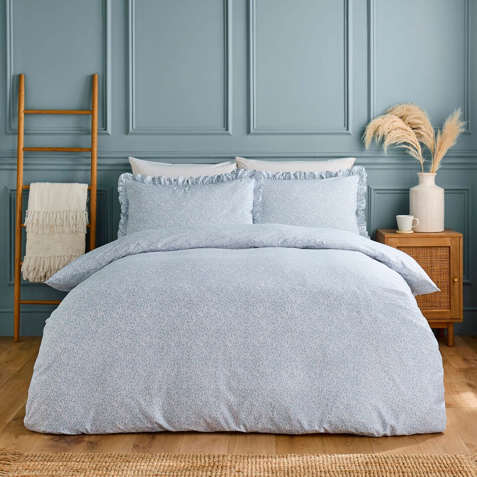 image 1 of Silentnight Refresh Blue Ditsy Duvet Set King
