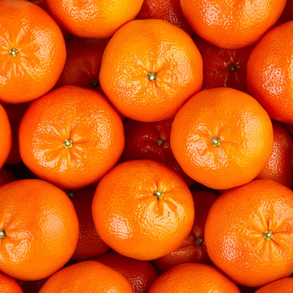 image 1 of Tesco Sweet Easy Peeler