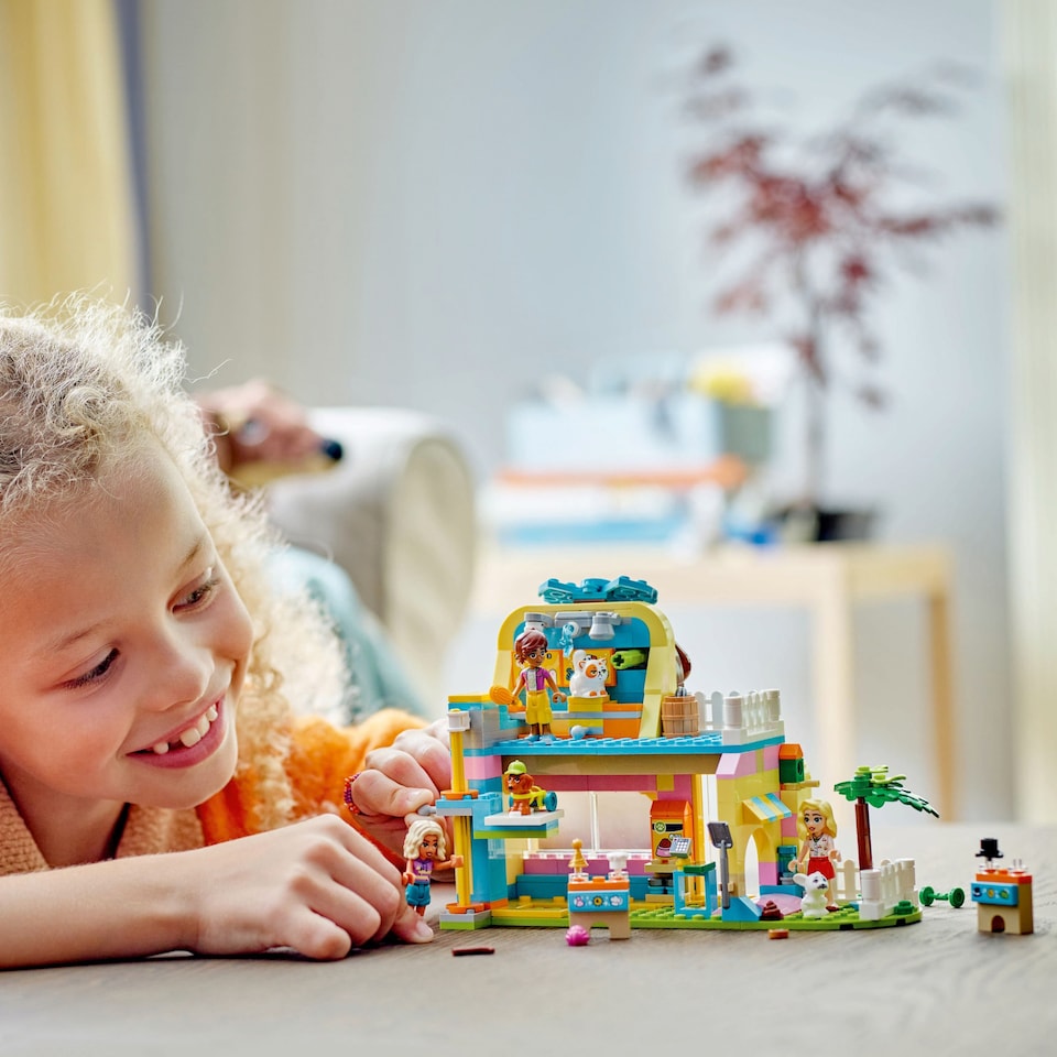 image 1 of LEGO Friends 42650 Pet Accessories Shop