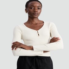 F&F Ribbed Seamfree V Neck Button Front Top in Cream