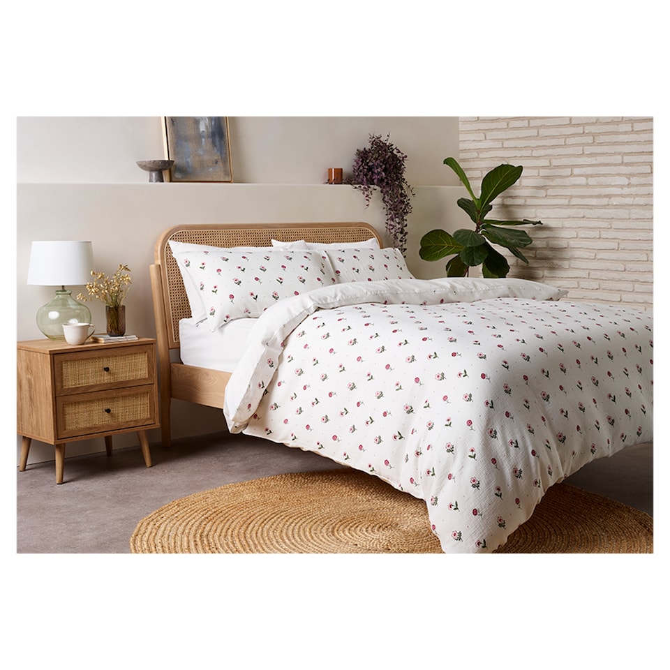 F&F Home Ditsy Floral Muslin Duvet Set Double
