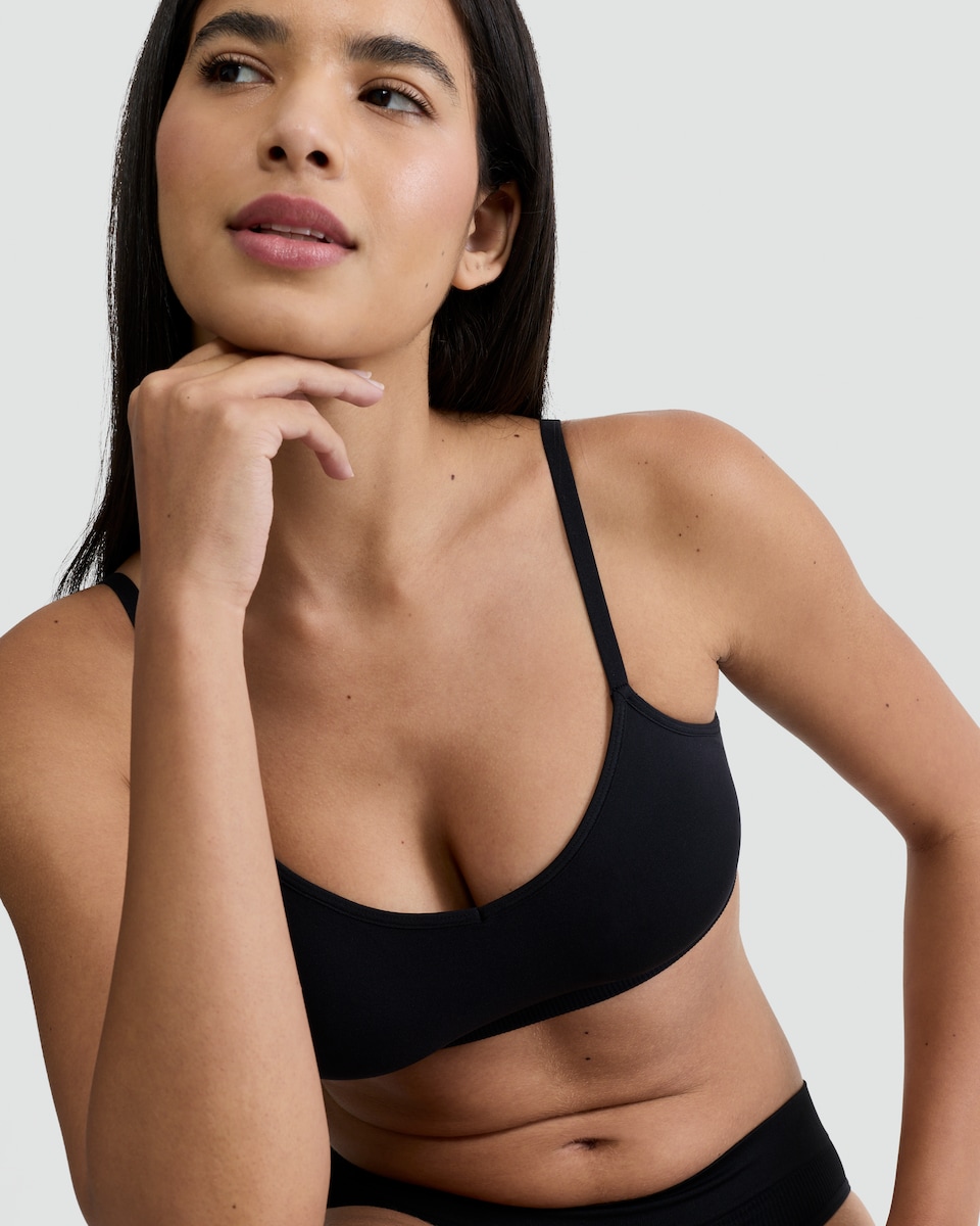 image 1 of F&F 3-Pack Ribbed Seamless Contour Crop Tops in Multi