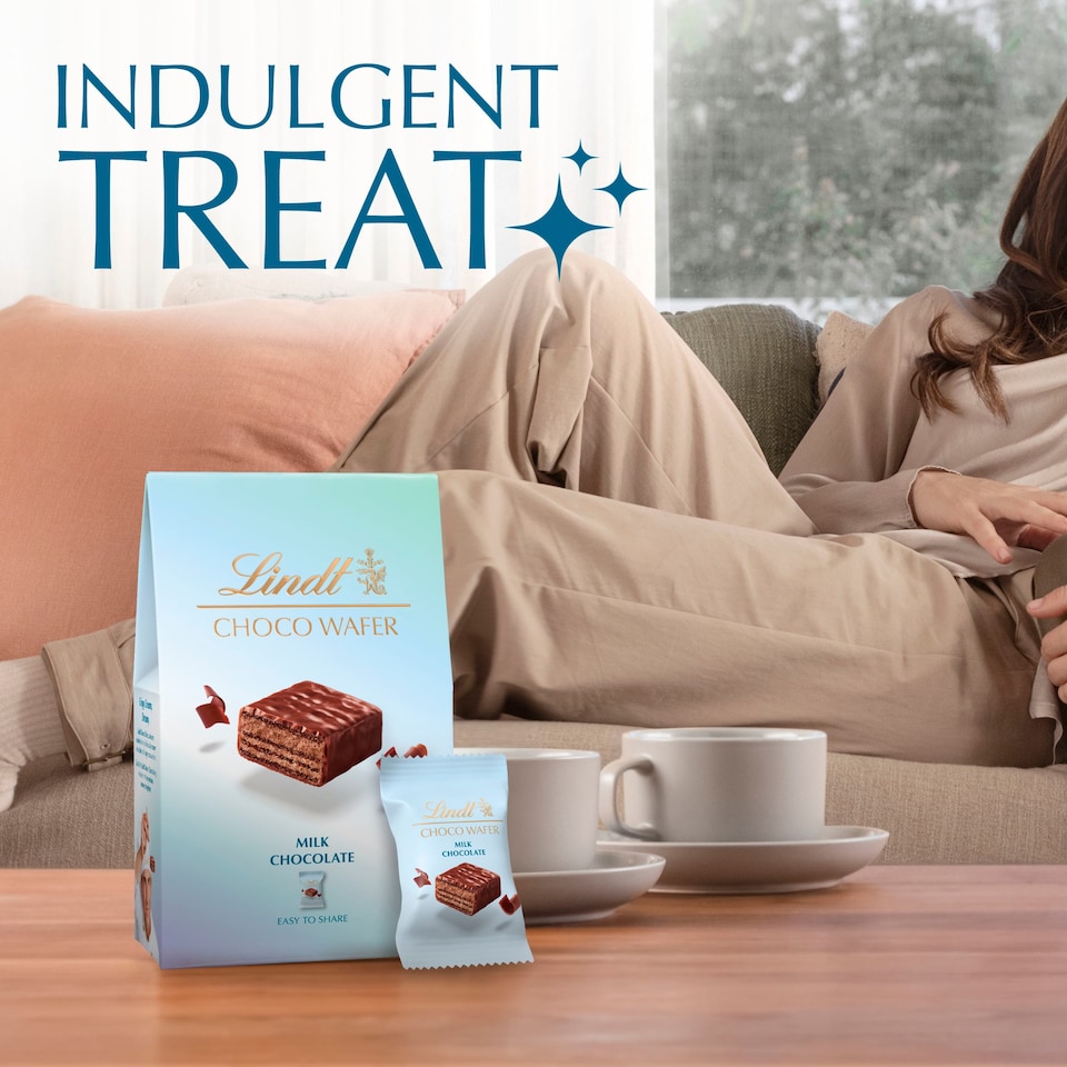 image 1 of Lindt Choco Wafer Milk Chocolate 130g 