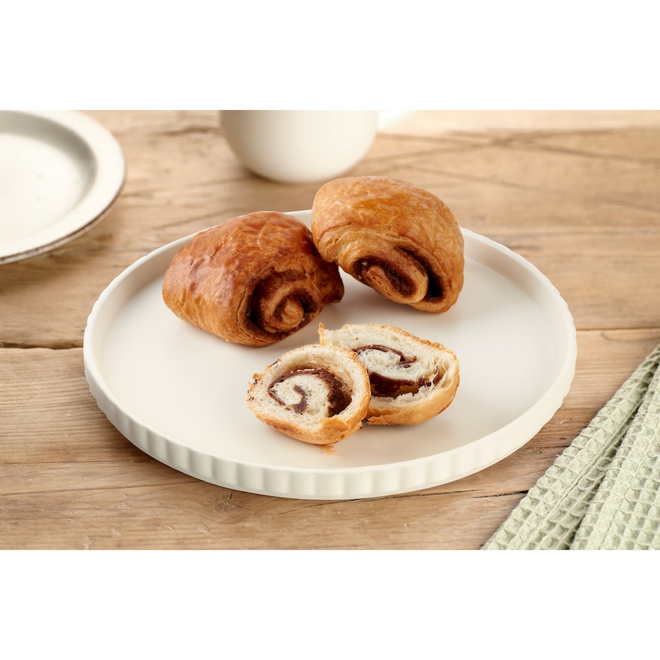 image 1 of Cinnamon Puff Pastry Roll 50 g