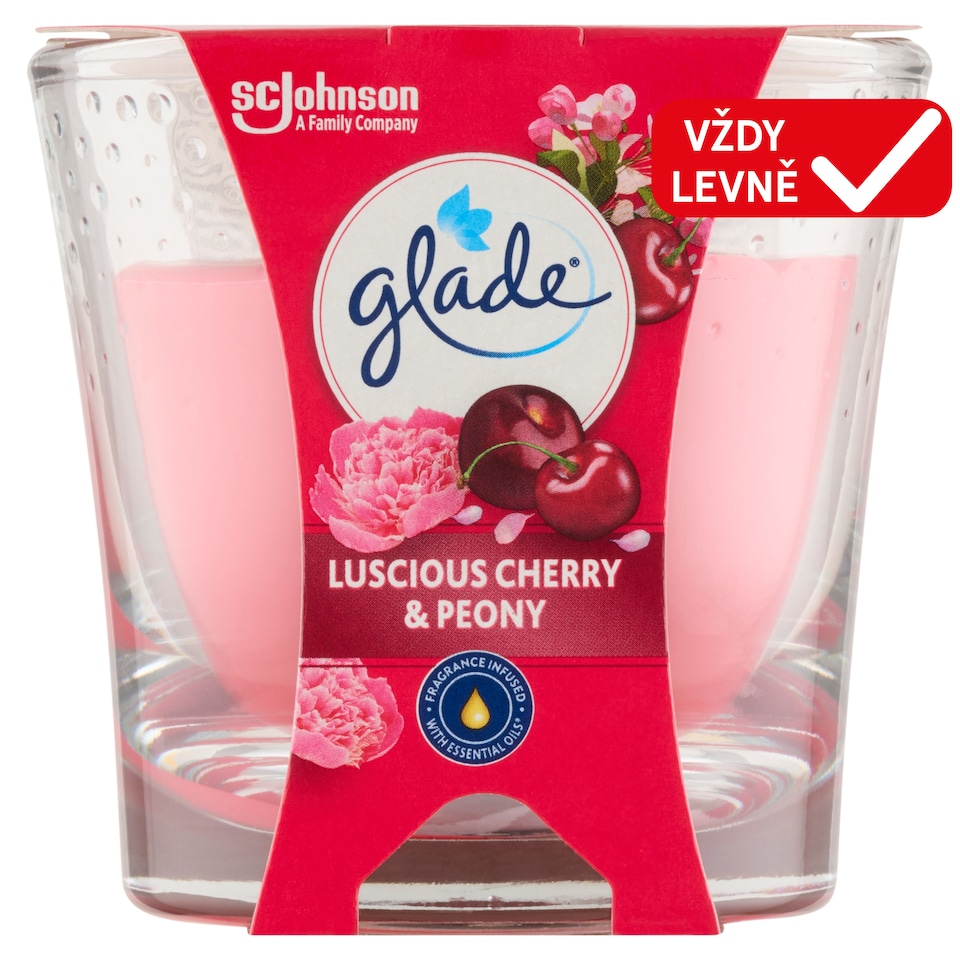 Obrázek 1 pro produkt Glade Luscious Cherry & Peony parfémovaná svíčka 112g