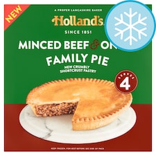 Holland's Minced Beef & Onion Family Pie