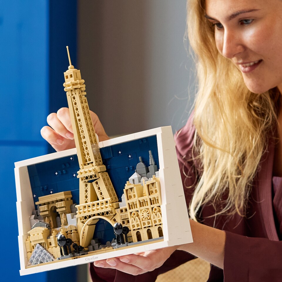 obrázok 1 z LEGO Architecture 21064 Paríž - mesto lásky