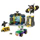 LEGO DC Batman 76272 A Denevérbarlang, Batman, Batgirl és Joker  2. kép