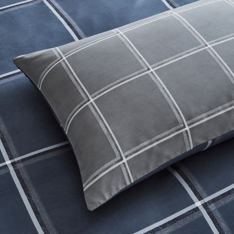 image 1 of Silentnight Check Duvet Set Double