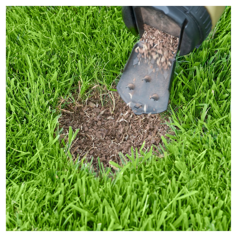 image 1 of Miracle Gro Patch Magic 1Kg