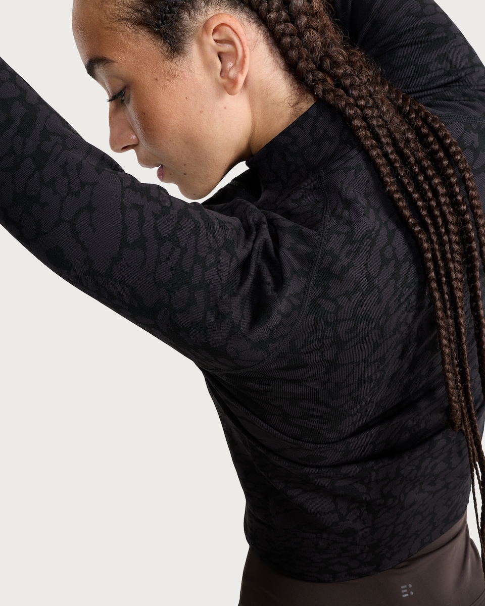 image 1 of F&F Active SEAMLESS Jacquard Zip Up Jacket  in Black