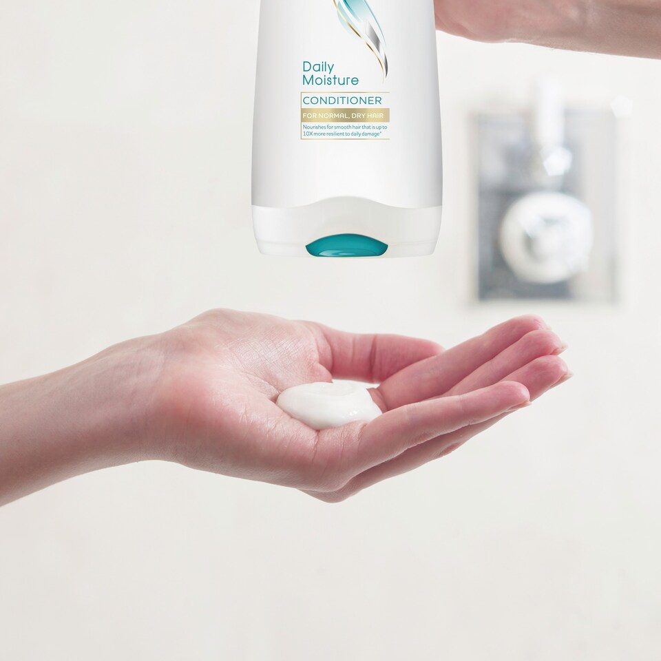 image 1 of Dove Conditioner Moisture Conditioner 200Ml