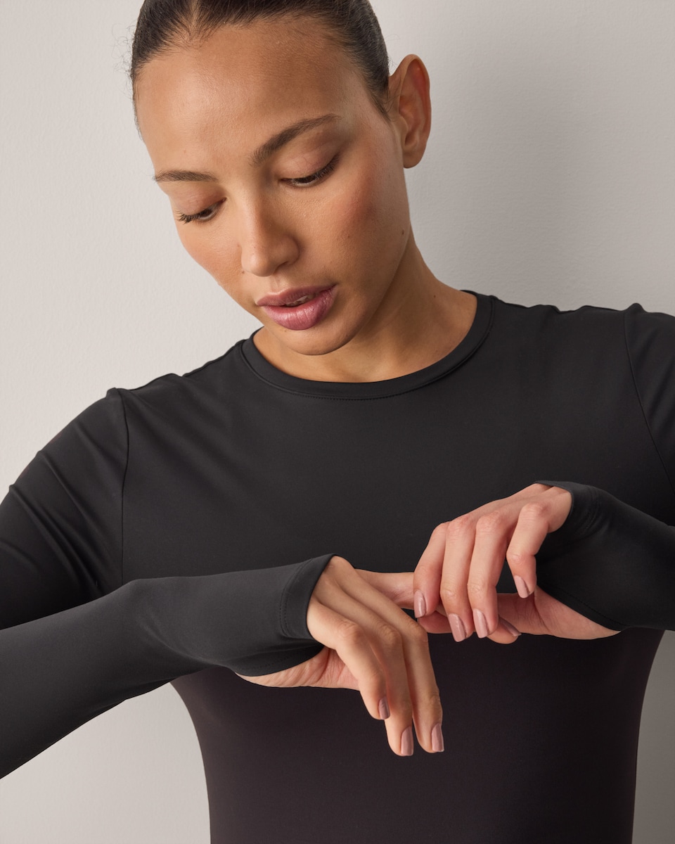 image 1 of F&F Active EVERYHOUR Long Sleeved Top in Black