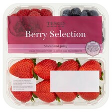 Tesco Berry Trio 300G