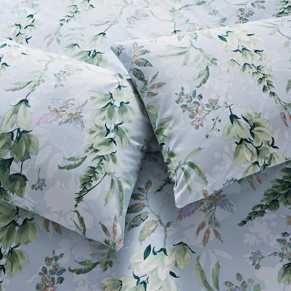image 1 of Silentnight Supersoft Wisteria Duvet Set Double
