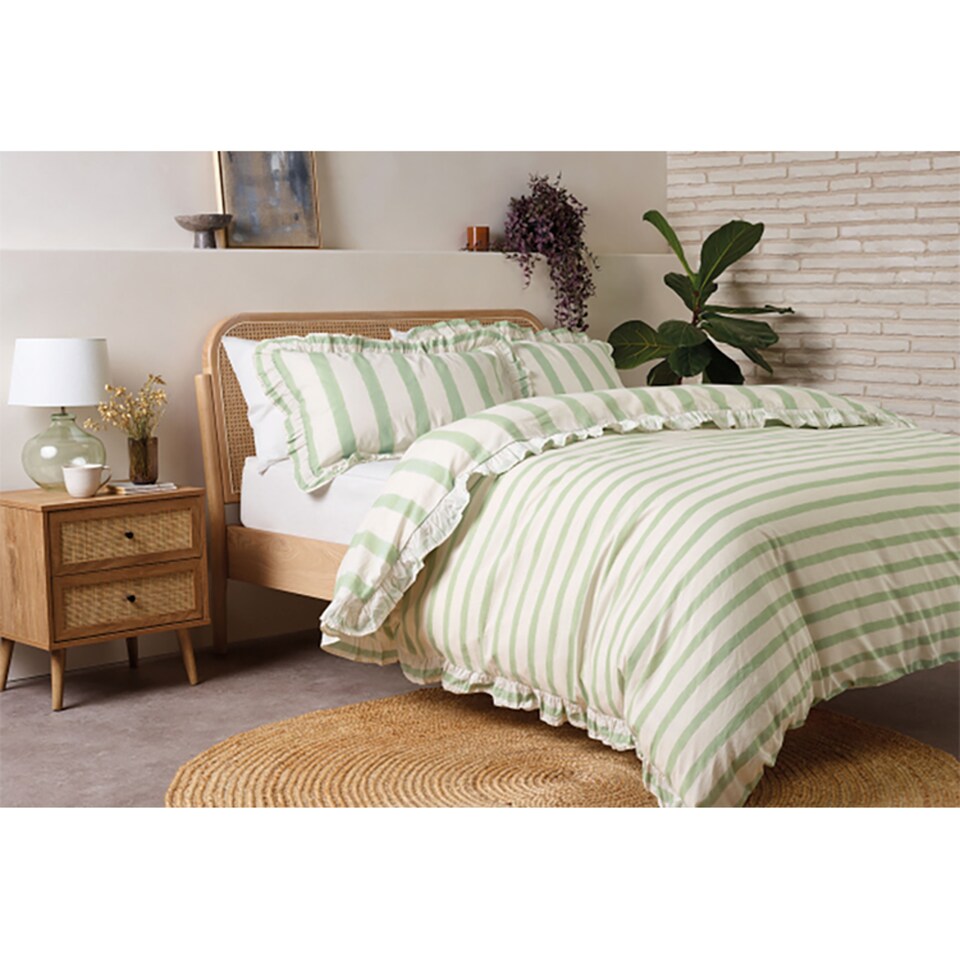 F&F Home Green Washed Stripe Duvet Set Double
