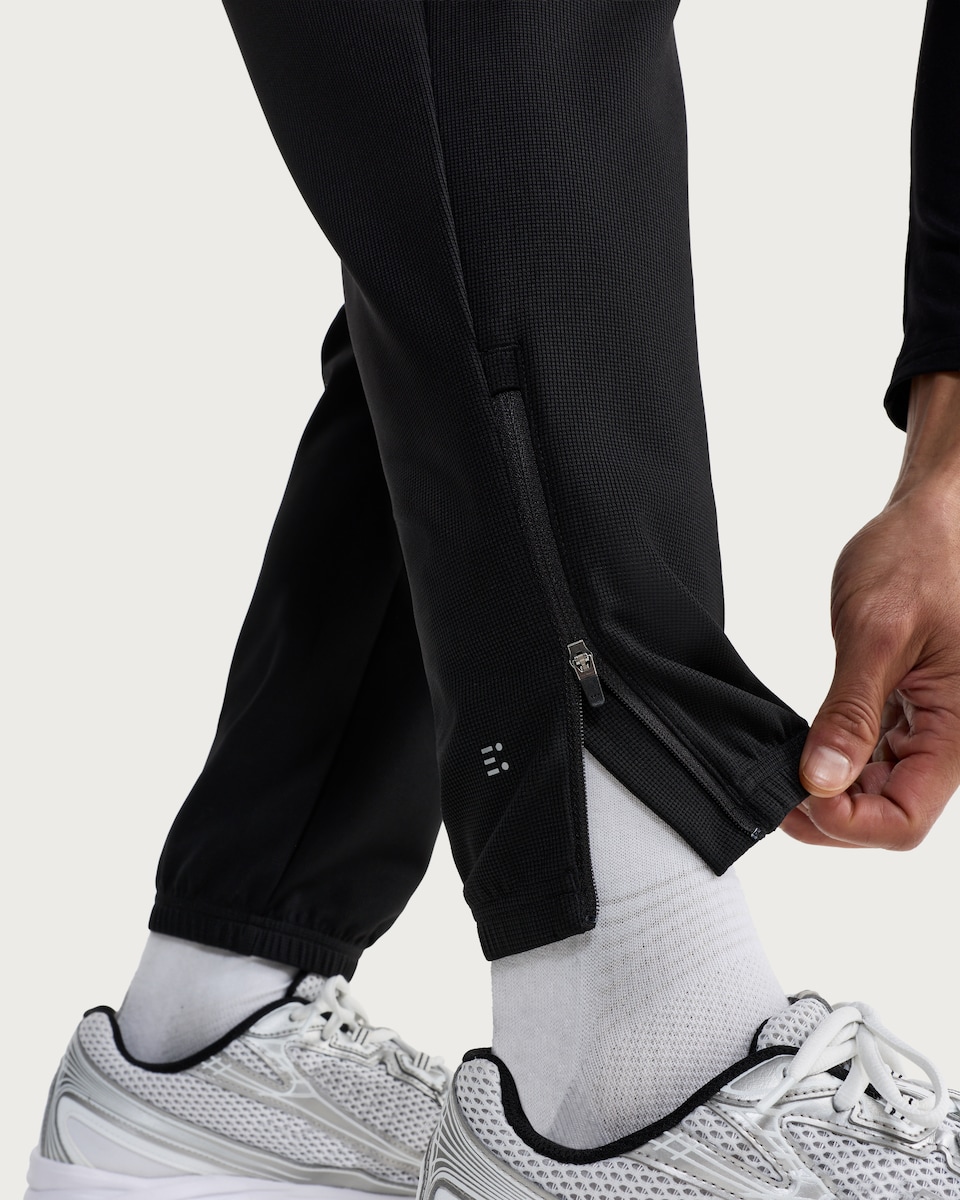 image 1 of F&F Active EVERYHOUR Regular Fit Training Joggers in Black