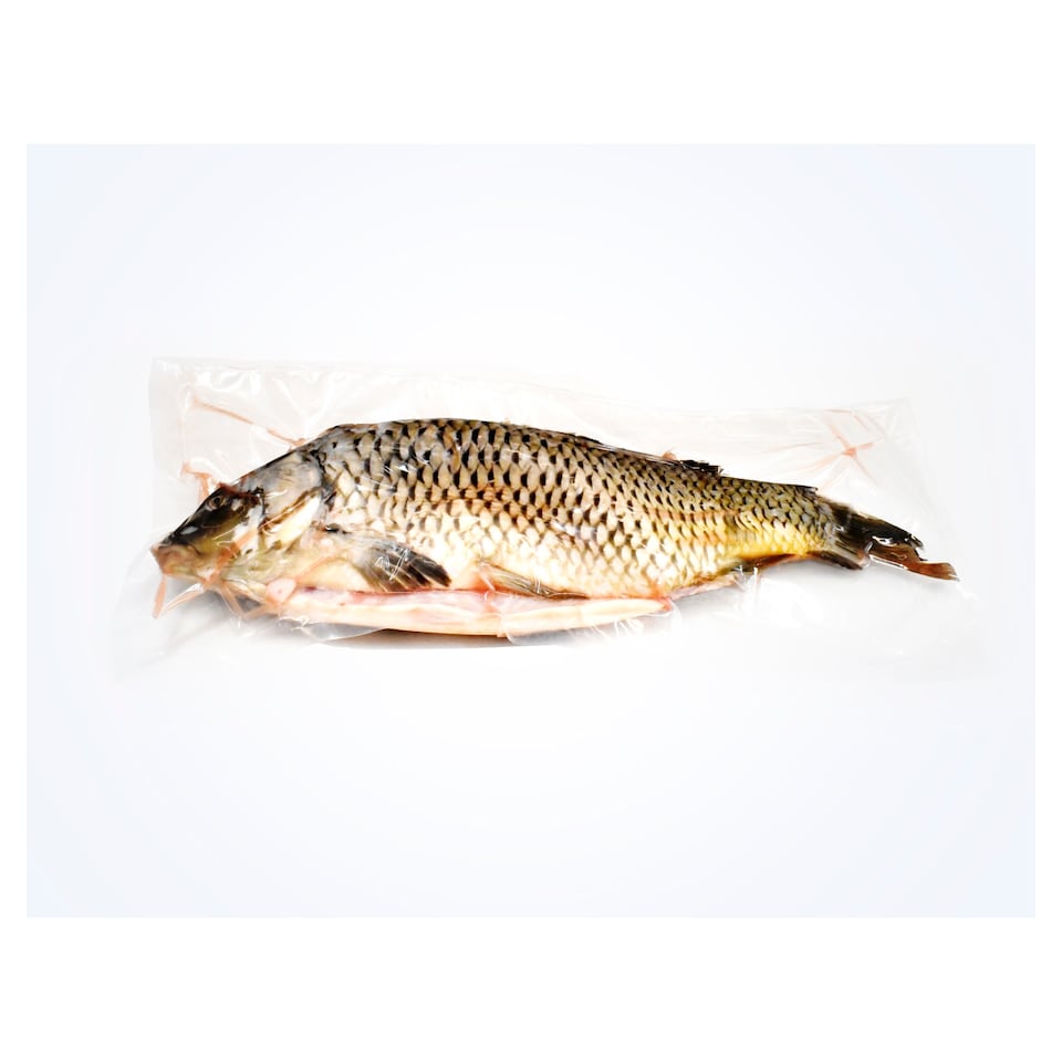 Kapr kuchaný s hlavou