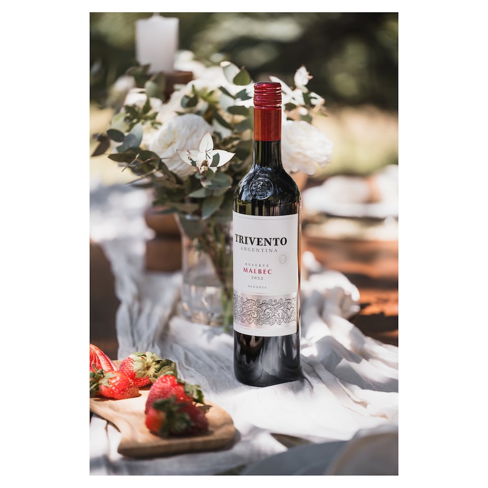 image 1 of Trivento Reserve Malbec 75Cl