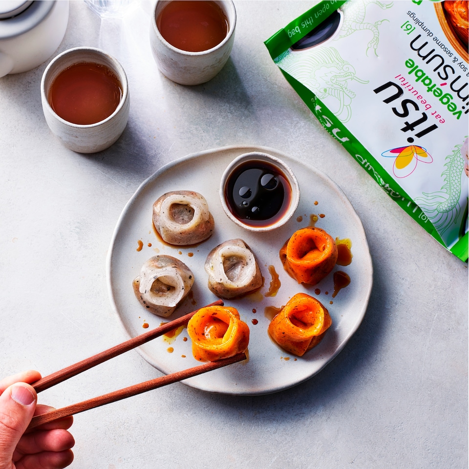 image 1 of itsu vegetable dim sum 168g