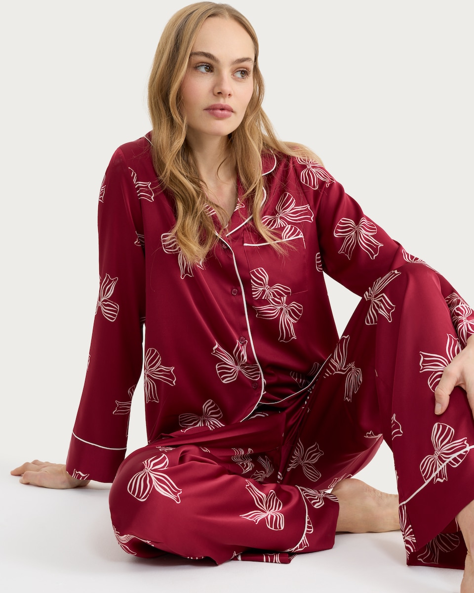 image 1 of F&F Satin Bow Print Pyjama Set in Red