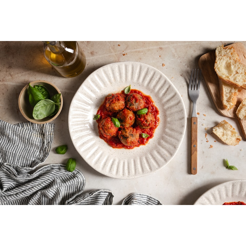 image 1 of Mutti Tomato Pasta Sauce with Garlic 400g