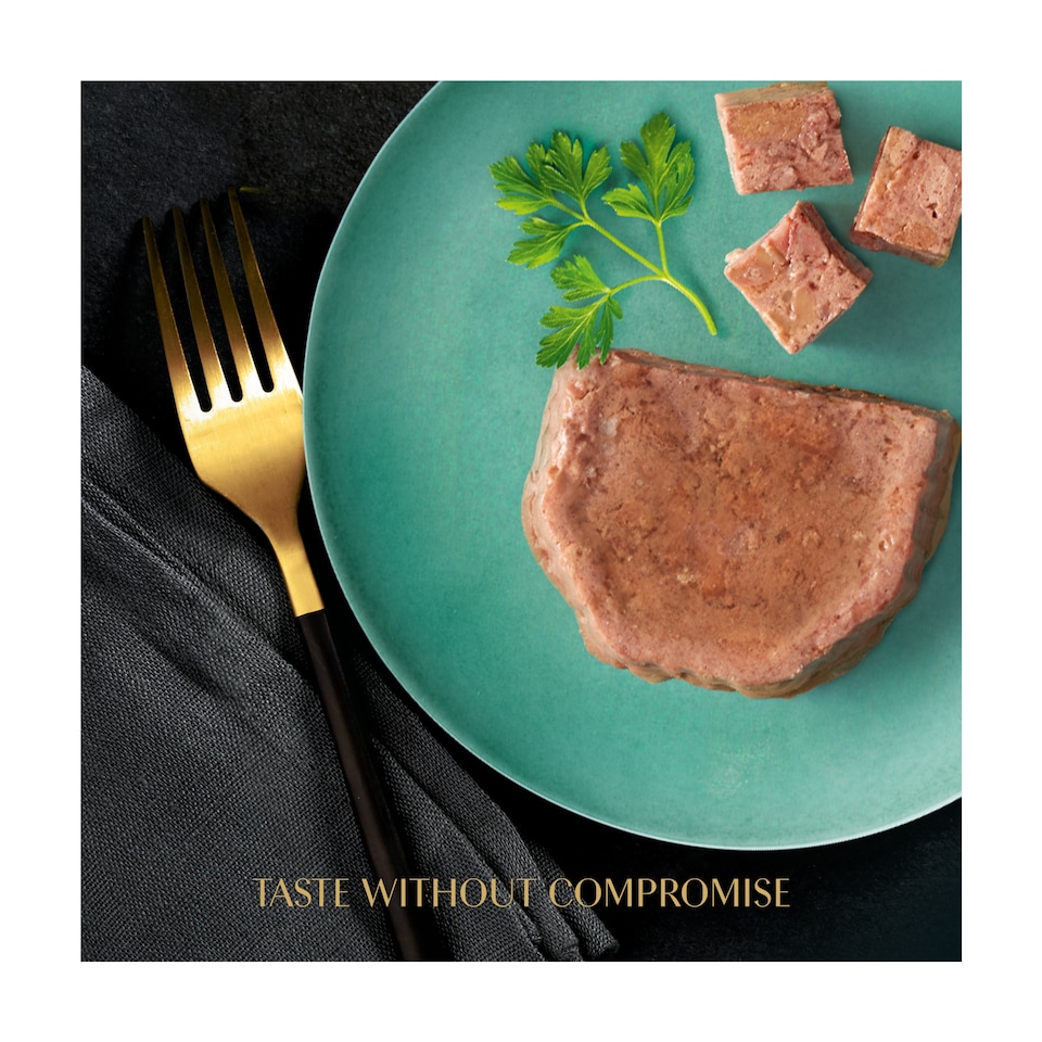 image 1 of Sheba Classics Wet Cat Food Tray Chicken in Terrine 85g