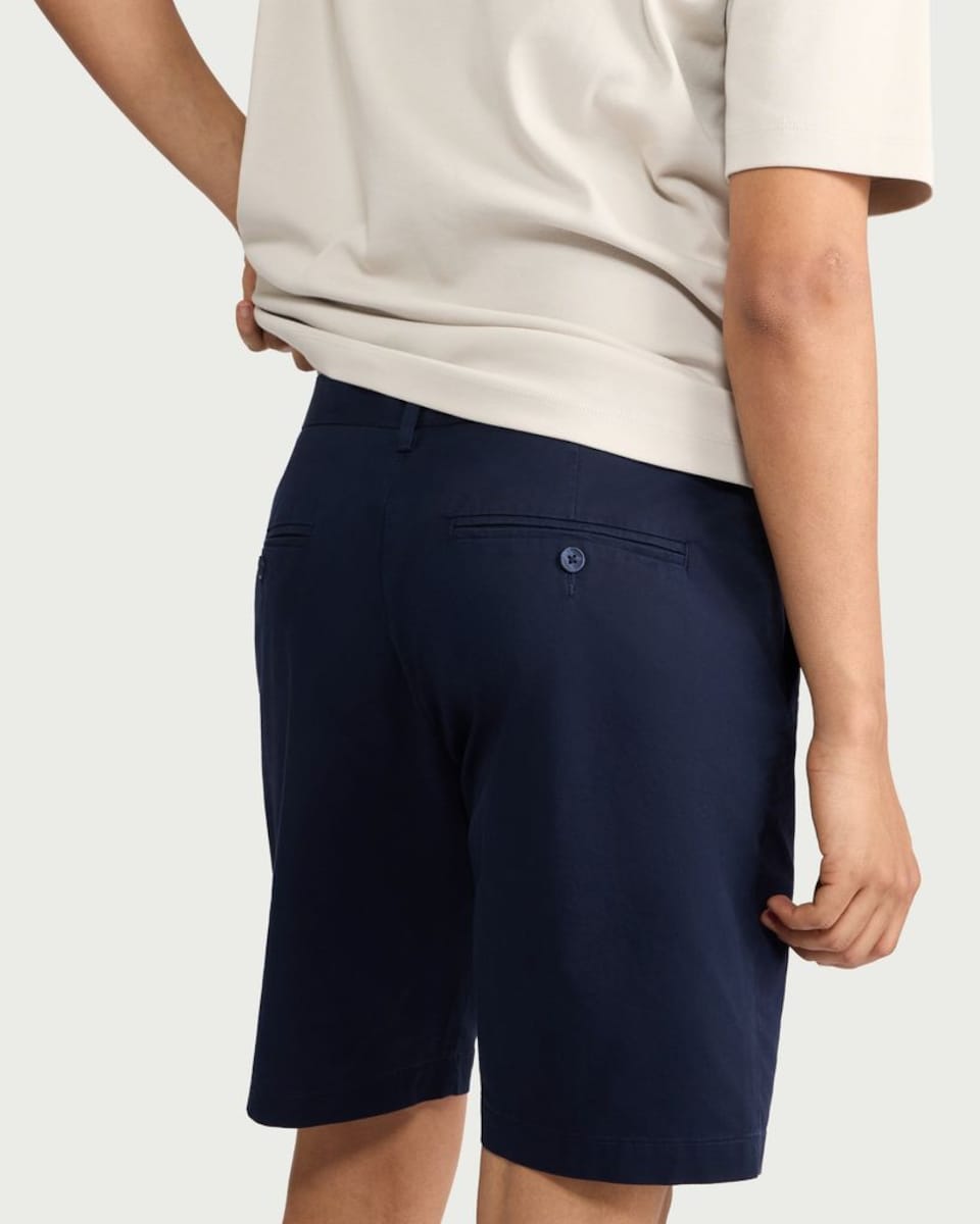 image 1 of F&F Cotton Rich FREEFIT® Lightweight Tailored Shorts in Navy