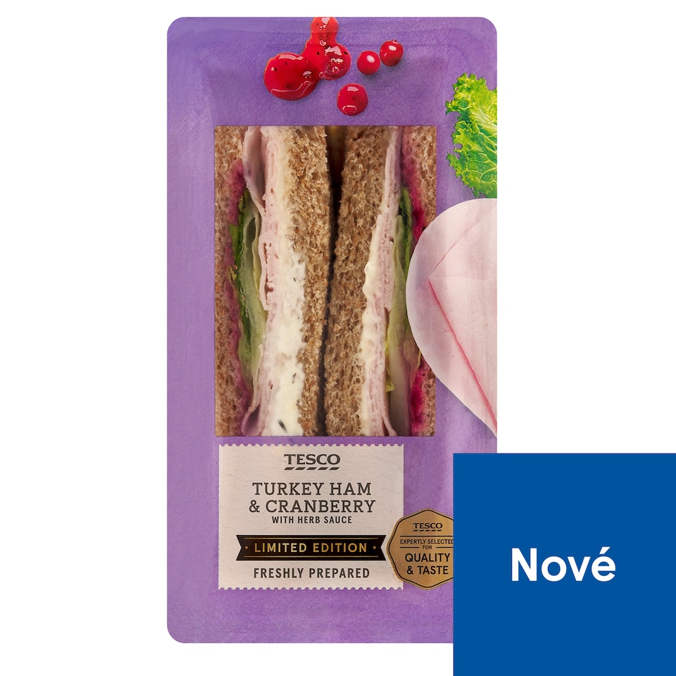 Tesco Wheat Toast Bread with Turkey Ham, Sauce and Romaine Lettuce 157g
