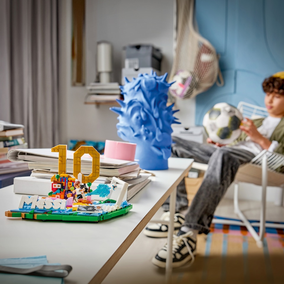 LEGO Editions 43011 Lionel Messi - A futball legjobb pillanatai  1. kép