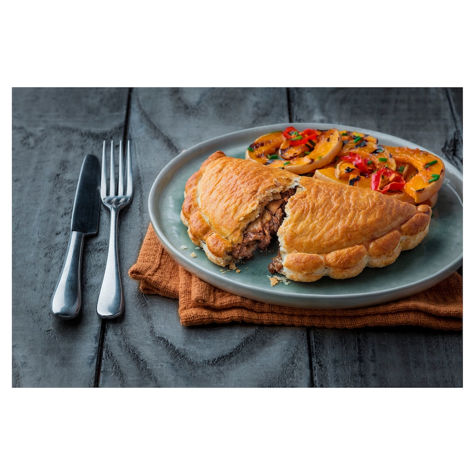 image 1 of Ginsters Vegan Quorn Pasty 180G