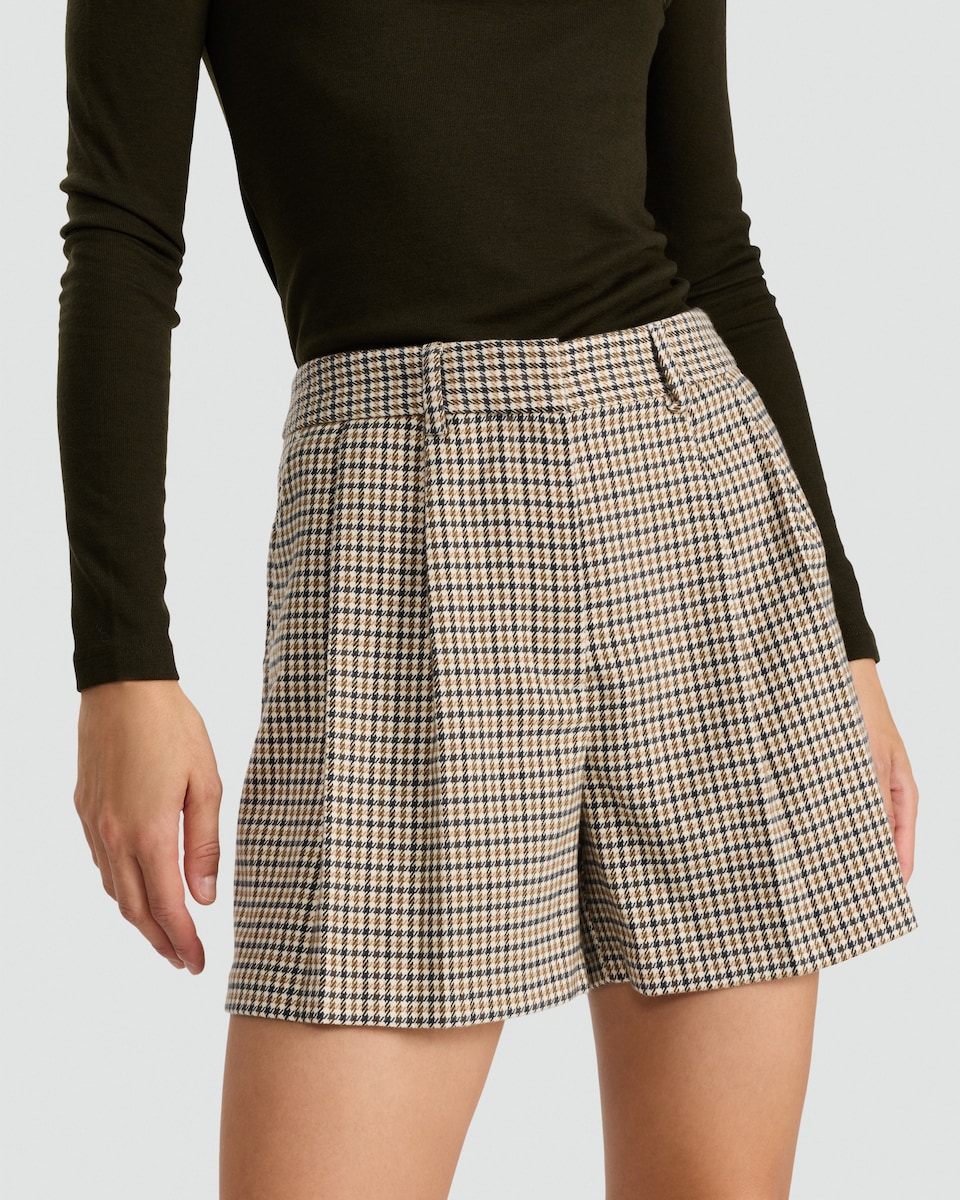 image 1 of F&F Houndstooth Print Pleated Co-ord Shorts in Neutral