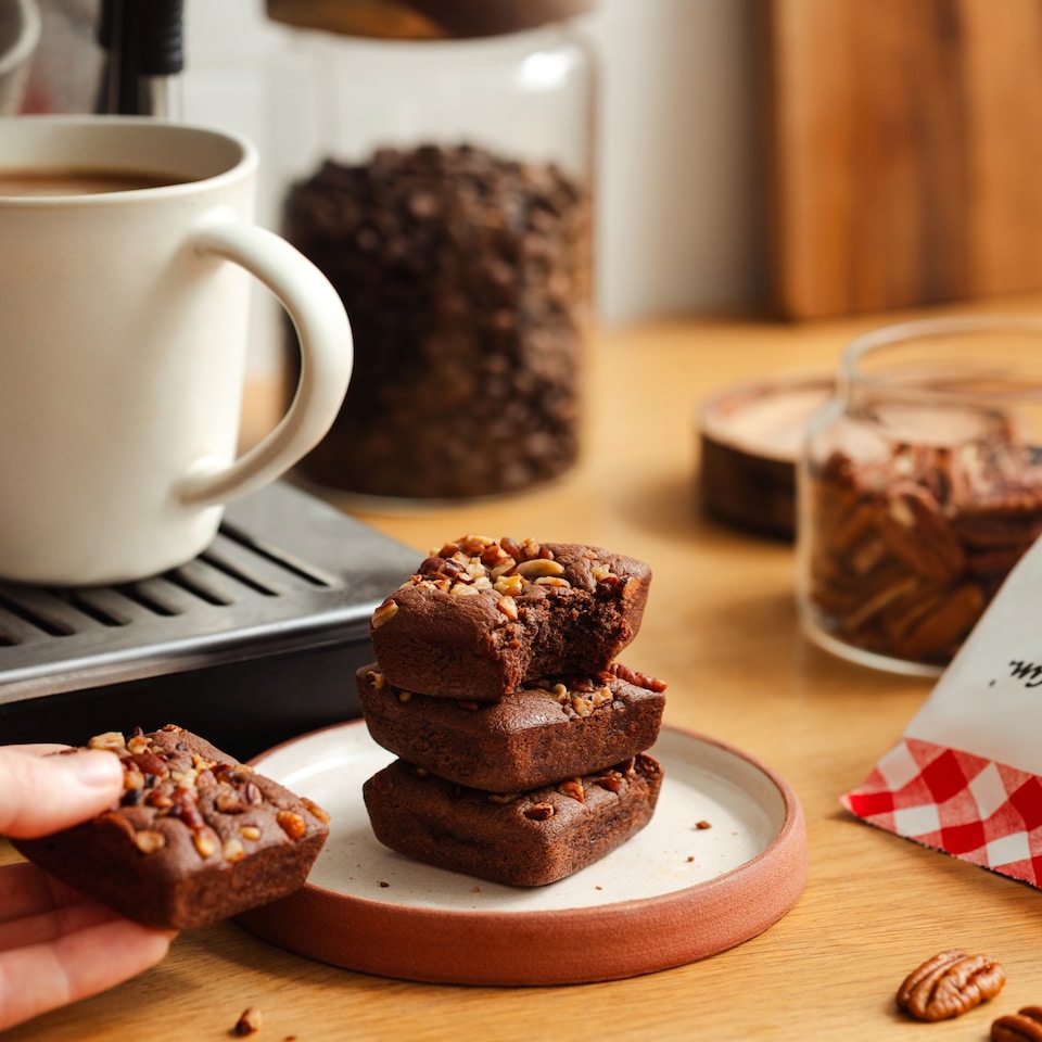 image 1 of Bonne Maman Chocolate Pecan Brownies 175g