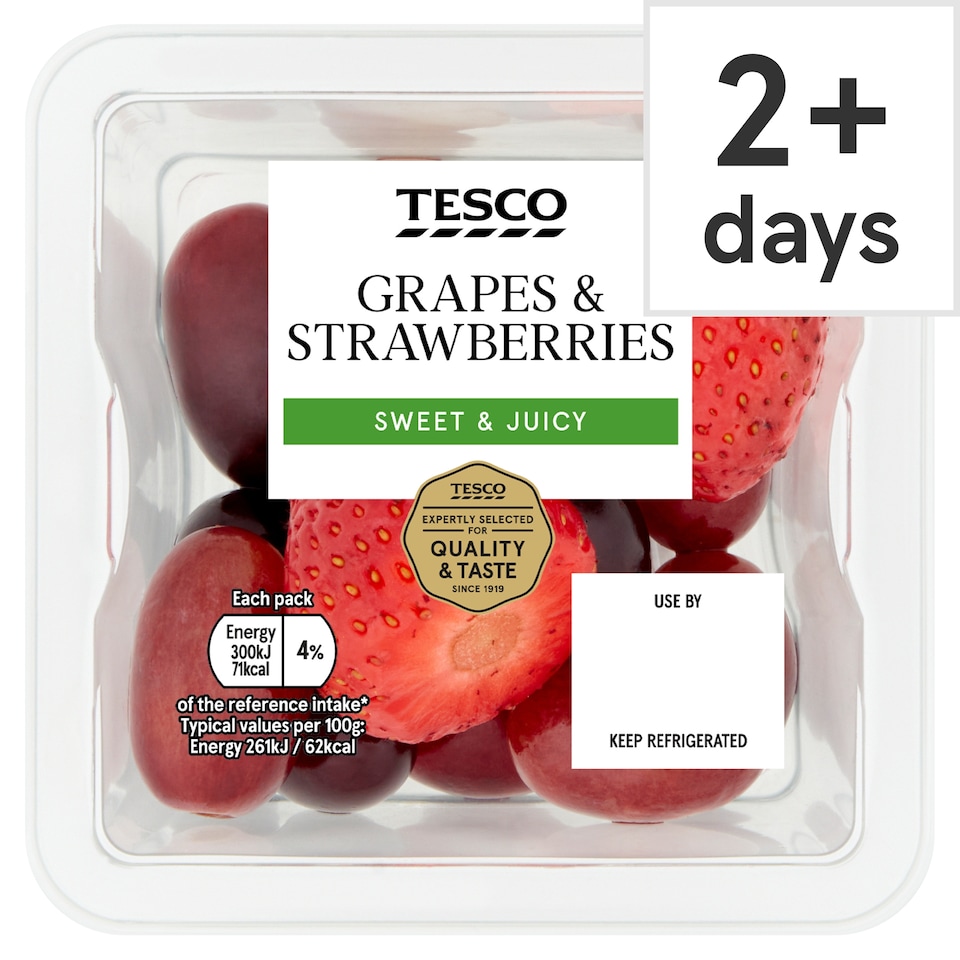 image 1 of Tesco Grapes & Strawberries 115G