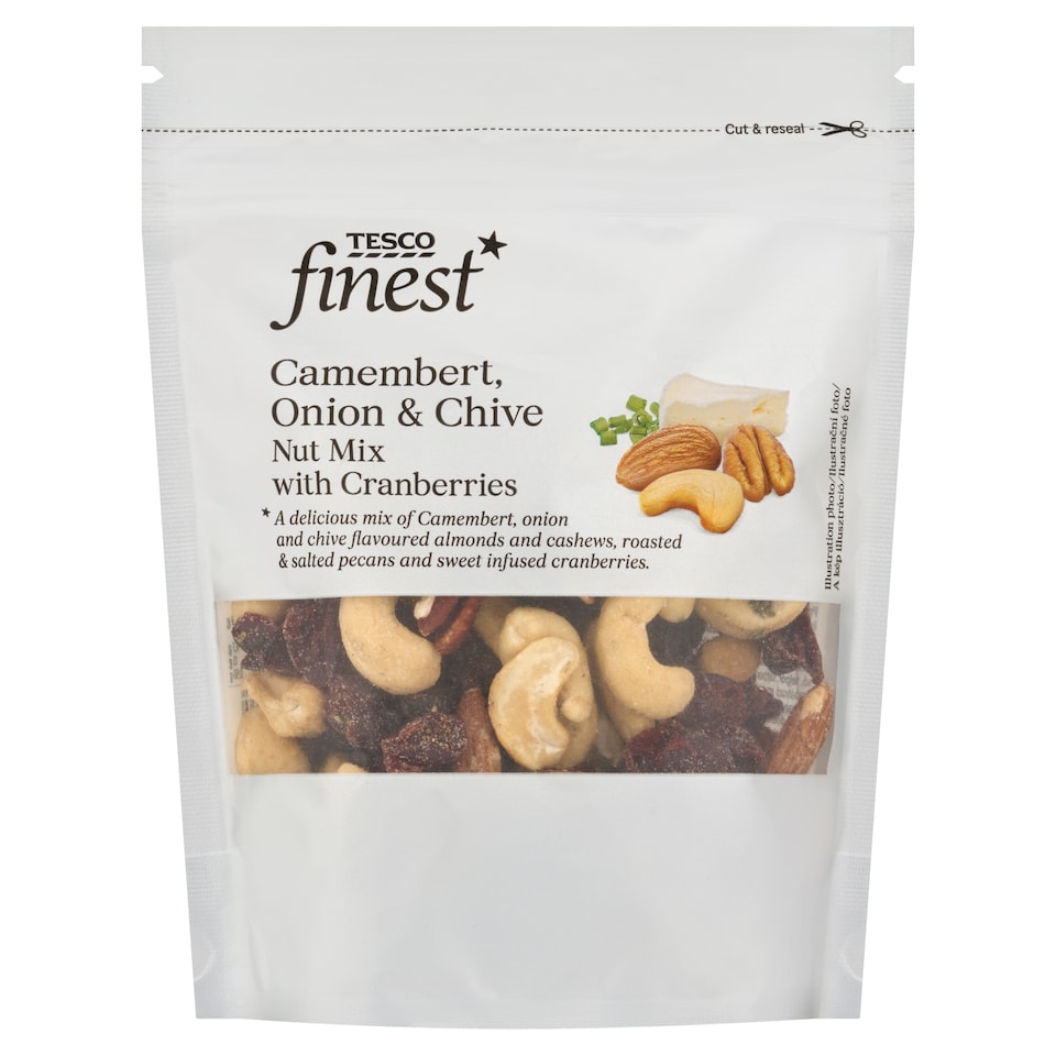 Tesco Finest Camembert Onion & Chive Nut Mix with Cranberries 150 g