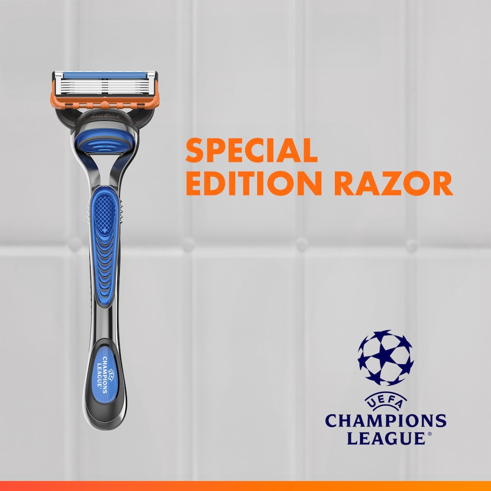 image 1 of Gillette Fusion Razor & Shave Gel Washbag Giftset 