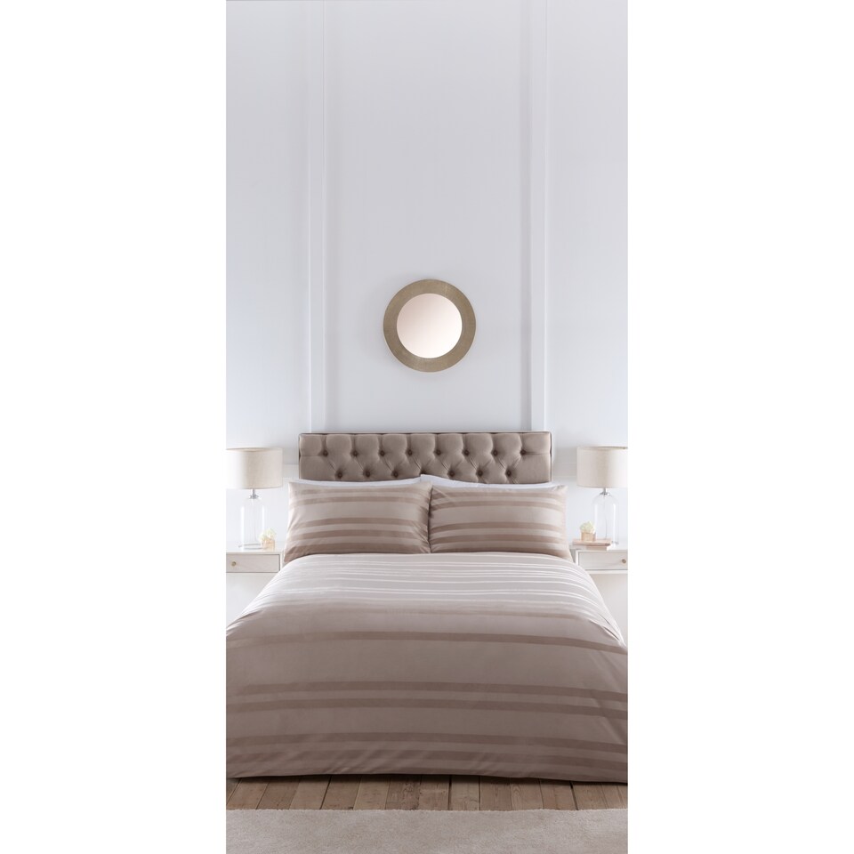WESTPARK BOUTIQUE CHAMPAGNE VELVET DUVET SET KING SIZE
