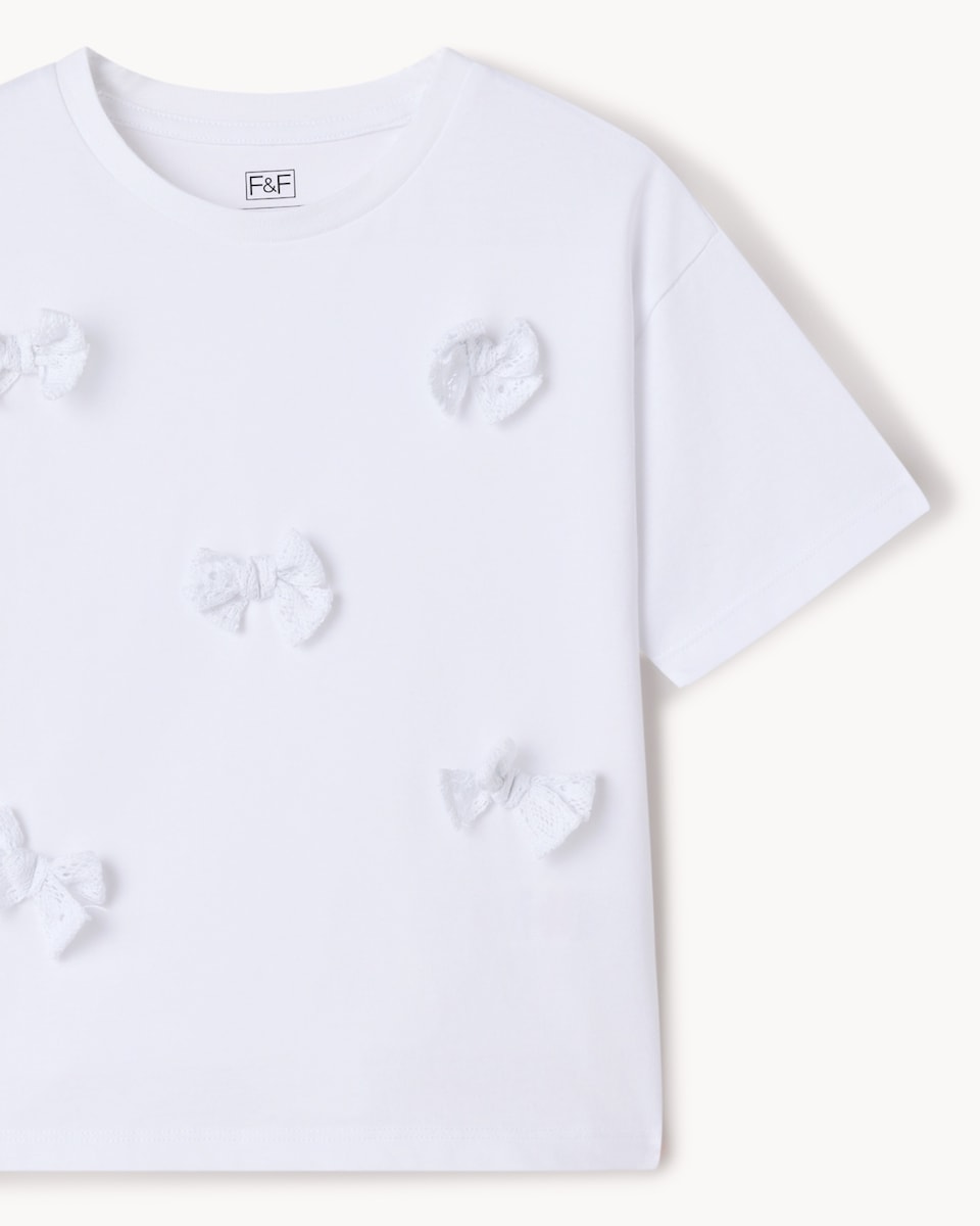 image 1 of F&F Girls Pure Cotton Bow Appliqué T-Shirt in Cream