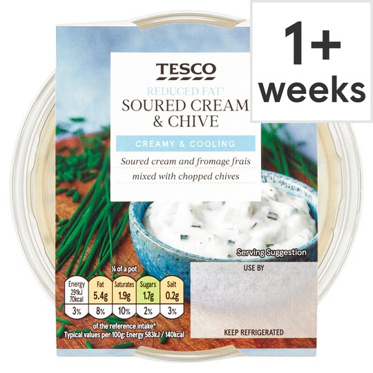 Tesco Reduced Fat Sour Cream & Chive Dip 200G Tesco Groceries