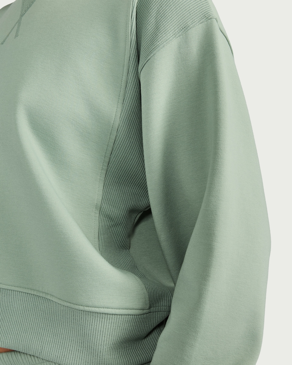 image 1 of F&F Active AFTERCLASS Sweatshirt in Green