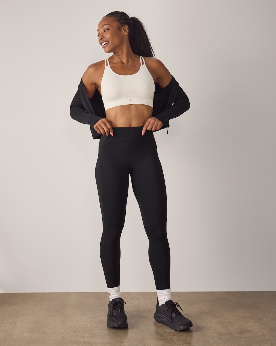 image 1 of F&F Active SEAMLESS Leggings in Black