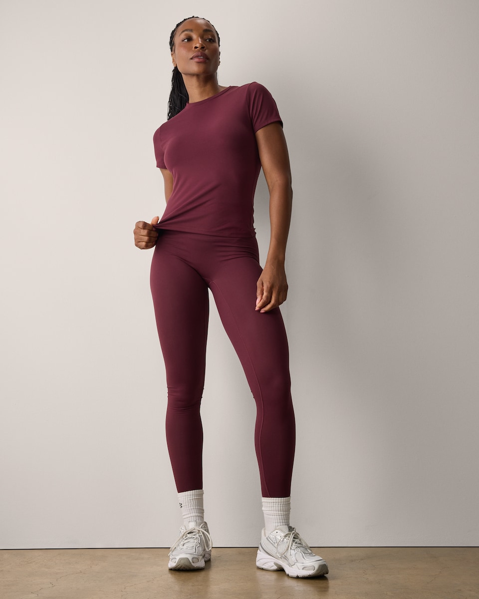 image 1 of F&F Active EVERYHOUR High Waisted Leggings in Burgundy