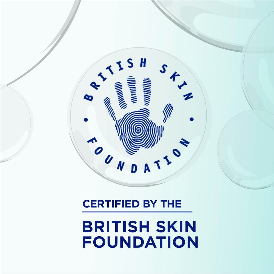 image 1 of Sanex Expert Skin Health Moisturising Bath Soak 450Ml